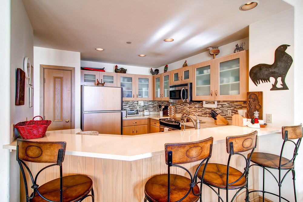 Highlands Slopeside by East West Hospitality - photo 188