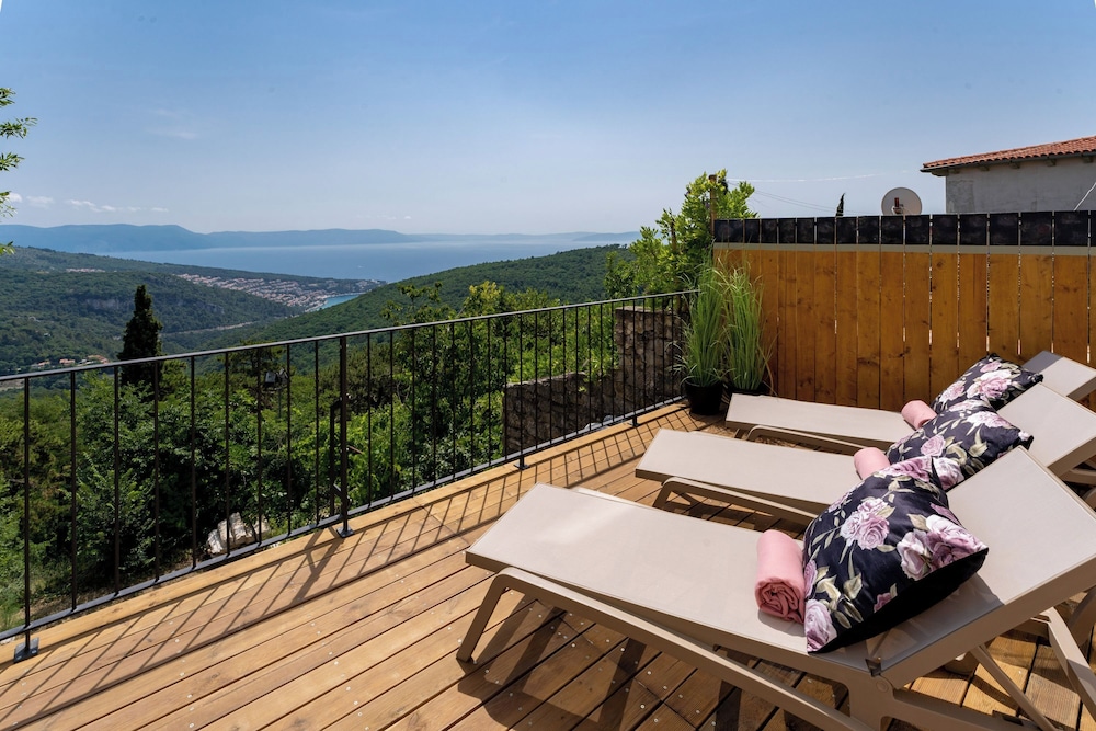 Seaview Casa Giuseppe — 4-Star Luxury Hotel in Labin, Croatia