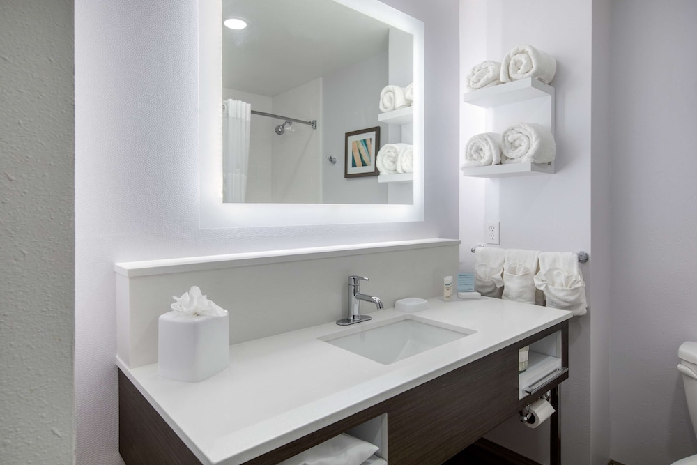 Hampton Inn And Suites By Hilton Ruidoso - photo 35