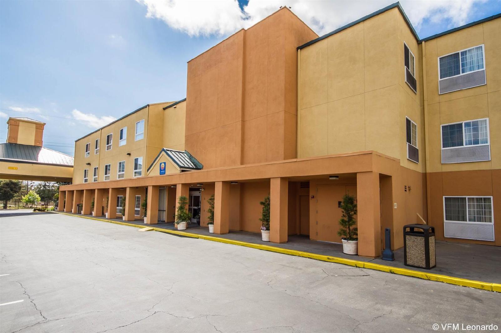 Comfort Inn & Suites Oakland - featured photo