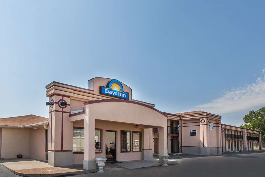 Days Inn by Wyndham El Reno - photo 2