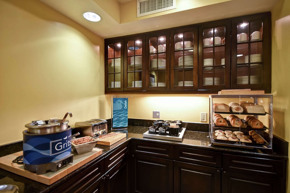 Homewood Suites by Hilton Charleston Airport - photo 39