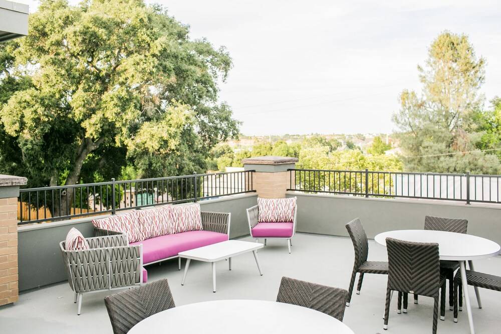 Hotel Siri Downtown Paso Robles - photo 28