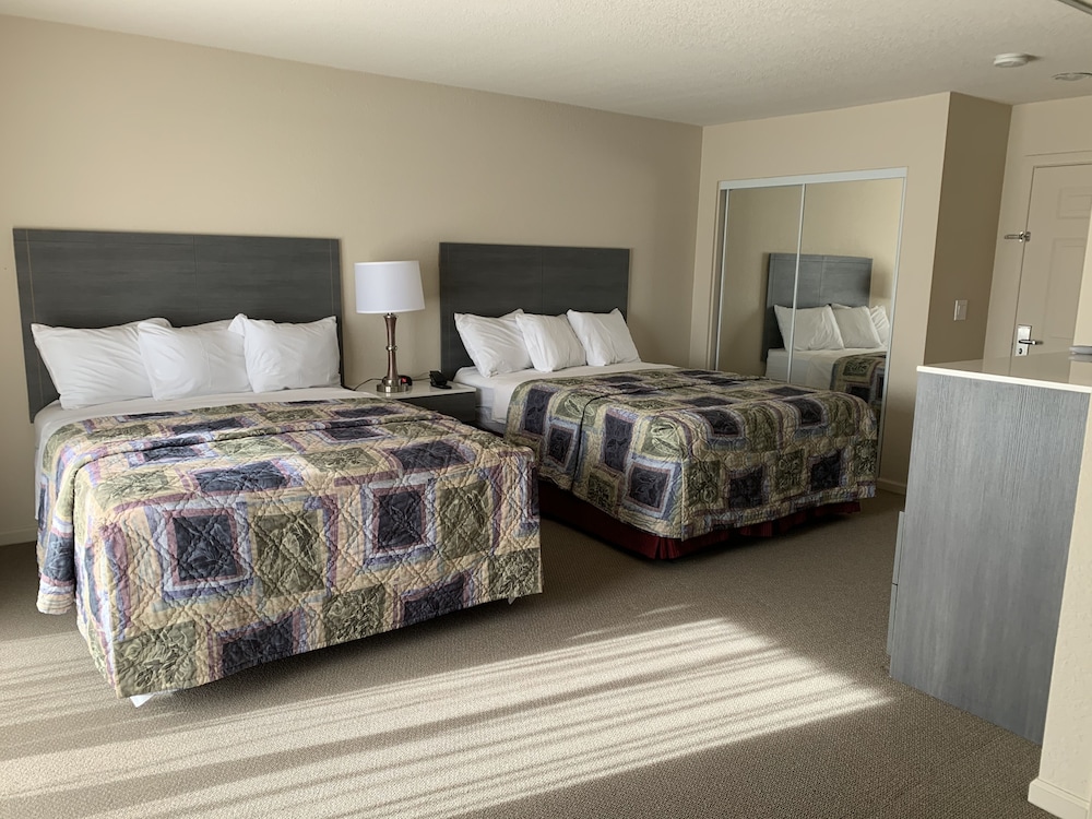 Apple Valley Hotel & Lodge - photo 6