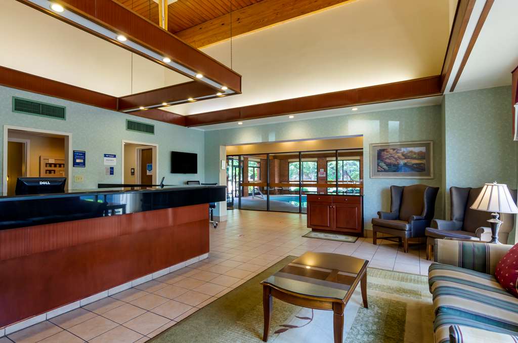 Best Western Staunton Inn - photo 3