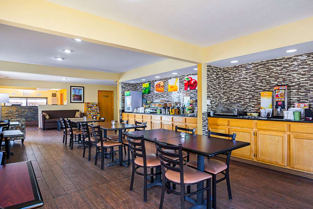 Quality Inn & Suites Greensburg I 74 - photo 30