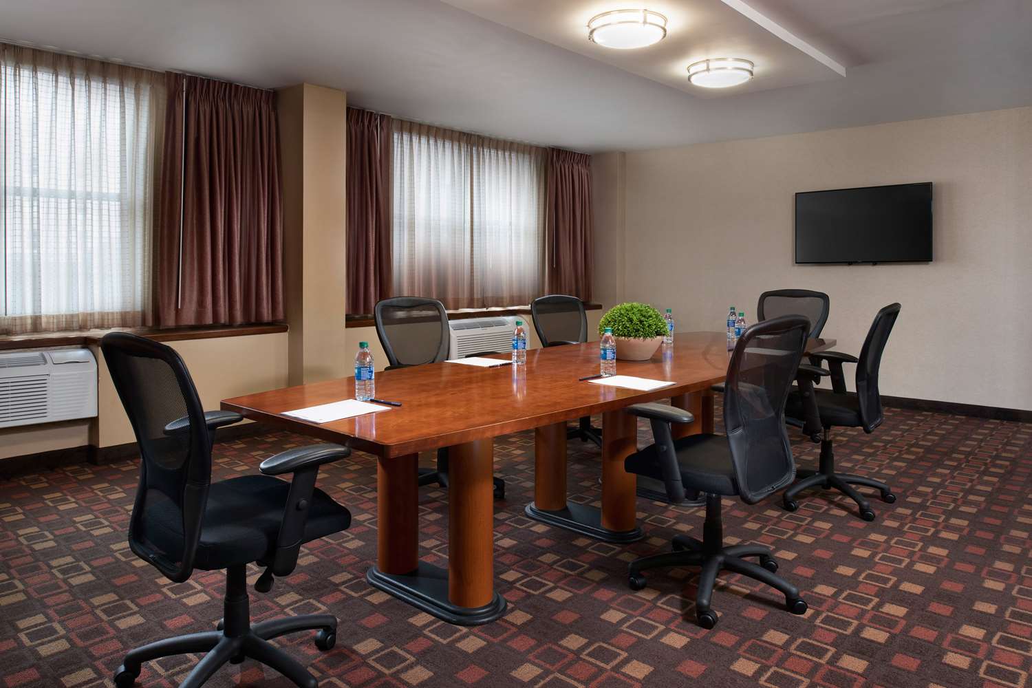 DoubleTree Hotel Memphis Downtown - photo 15
