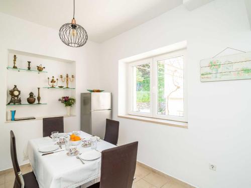 Apartments Sisic Two Bedroom Apartment with Terrace