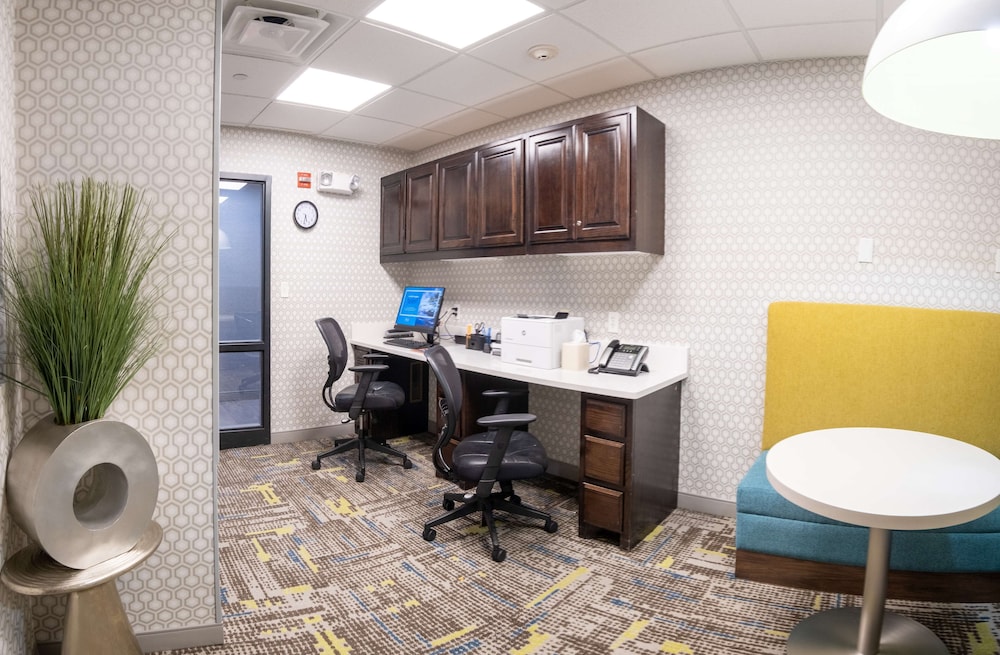 Hampton Inn & Suites Dallas Lewisville Vista Ridge Mall TX - photo 40