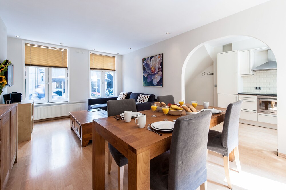 Leidseplein Longstreet Apartments — 4-Star Luxury Hotel in Amsterdam, Netherlands