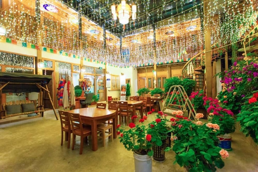 The Peak Living in Shengping, People's Republic of China