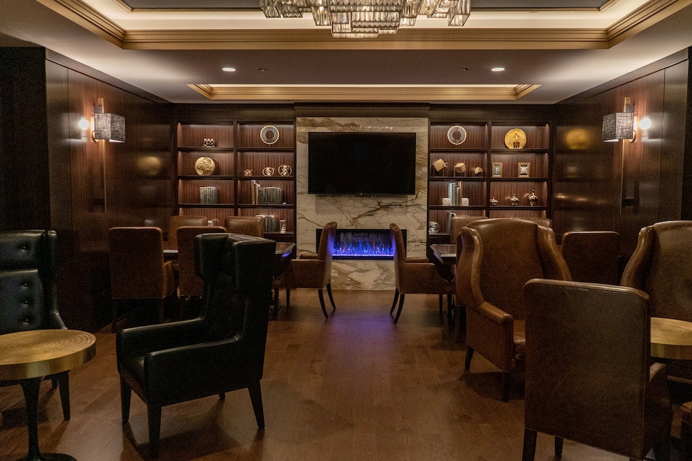 The LaSalle Chicago Autograph Collection by Marriott - photo 40
