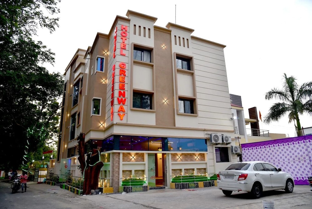 Hotel Greenway - last minute hotel in Warora