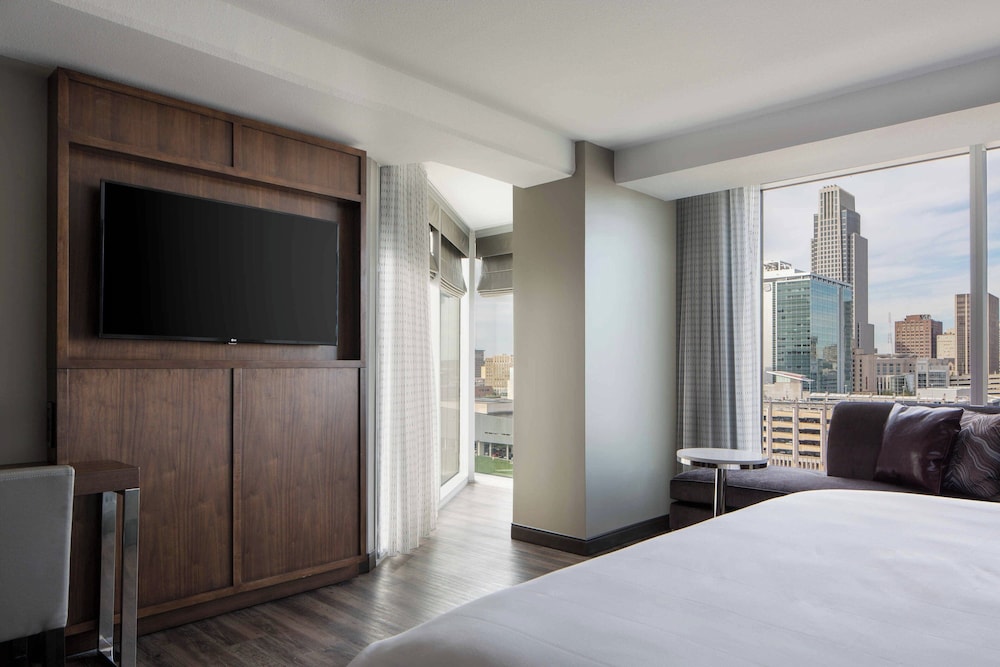 Omaha Marriott Downtown at the Capitol District - photo 16