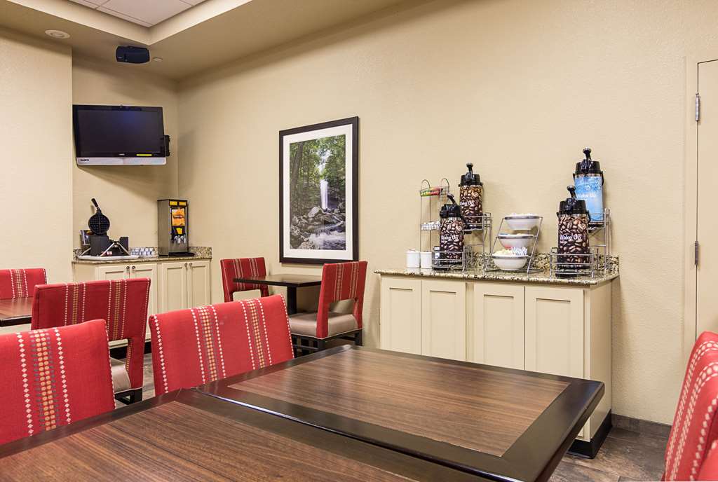 Comfort Inn Bentonville Crystal Bridges - photo 27