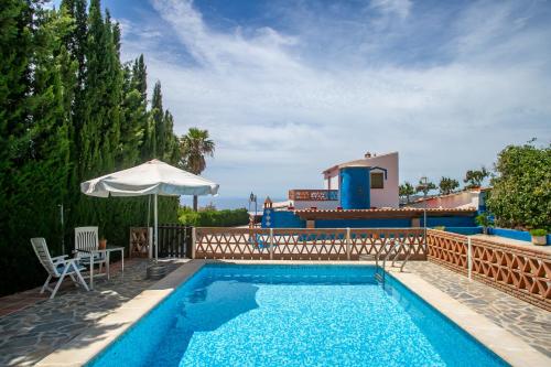 Cortijo Rural con Vistas al Mar y Silencio Natural in La Herradura, Spain