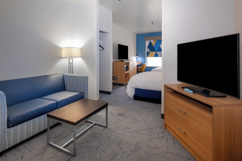 Holiday Inn Express Hotel & Suites Henderson by IHG - photo 13