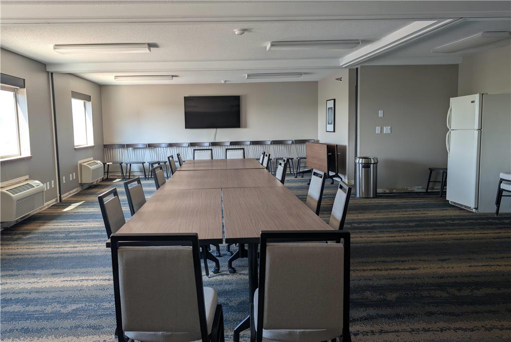 Super 8 by Wyndham Perham - photo 23