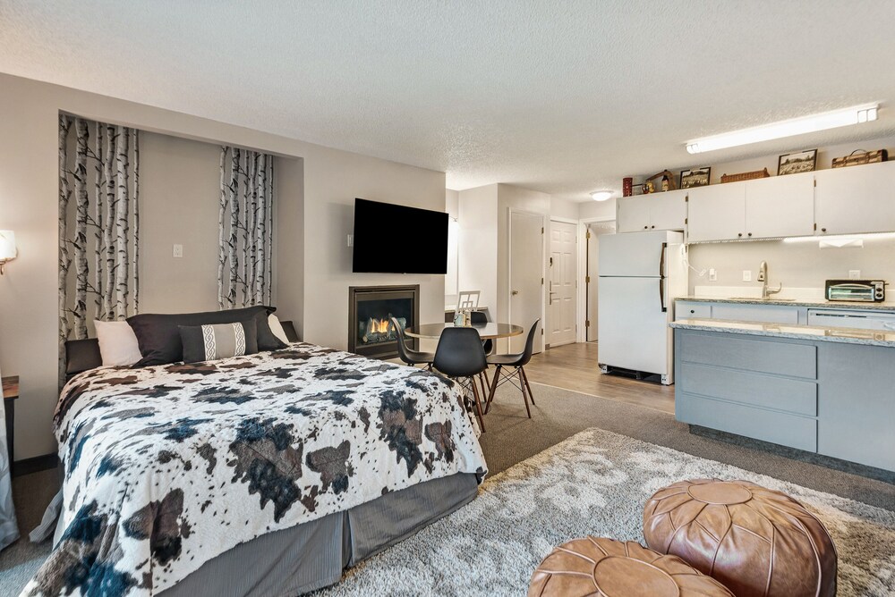 Bend Riverside Inn & Suites - photo 26