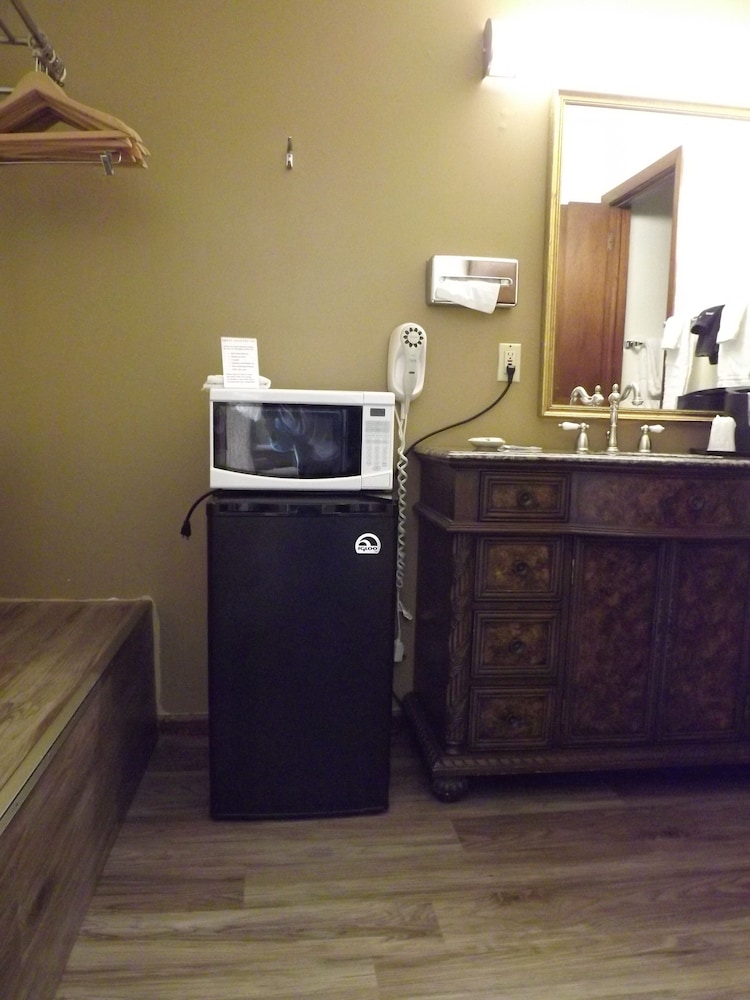 Crest Country Inn - photo 102