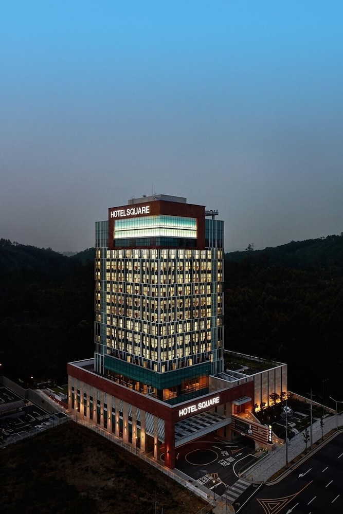 Hotel Square Ansan — 4-Star Luxury Hotel in Ansan-Si, South Korea
