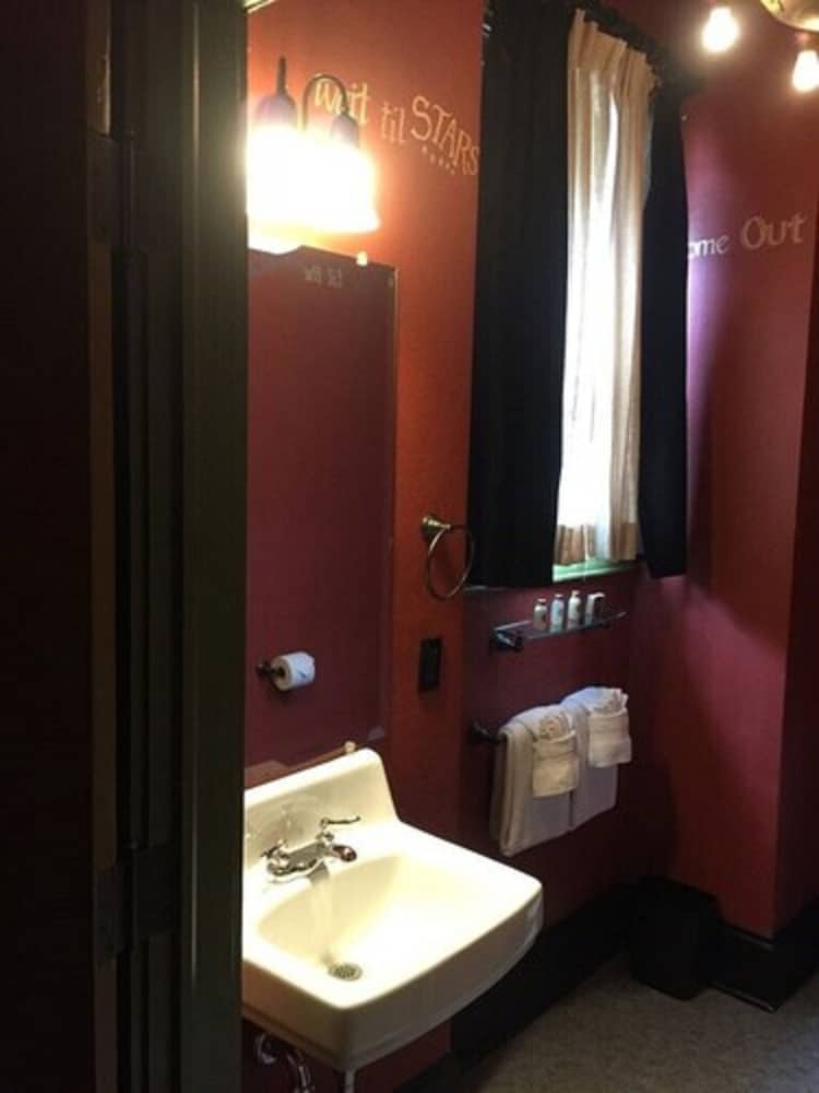 McMenamins Crystal Hotel - photo 29