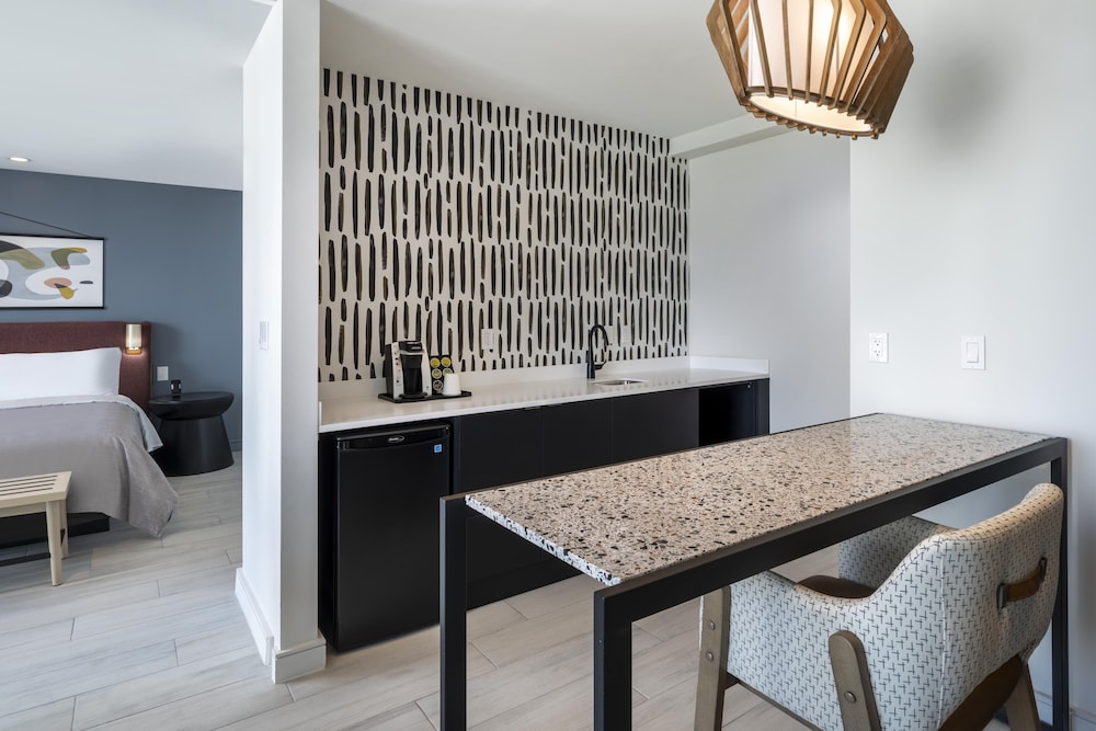 Atwell Suites Miami Brickell by IHG - photo 13
