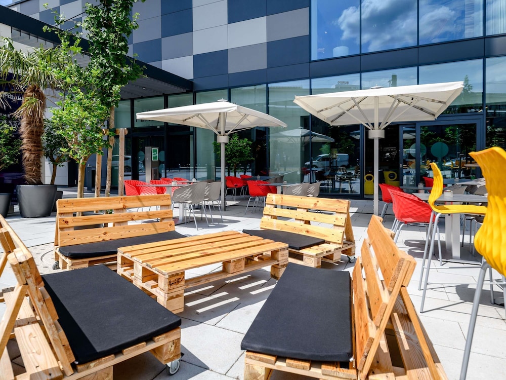 מזון ומשקאות