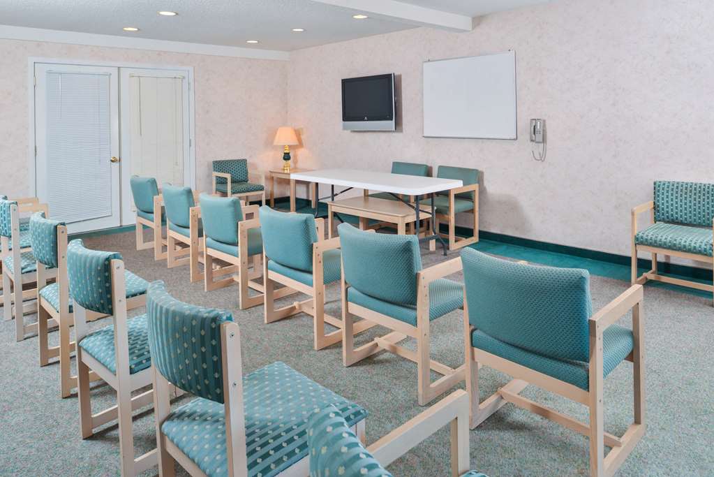 Americas Best Value Inn & Suites Bluffton - photo 21