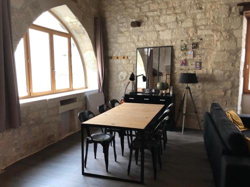 Loft de Charme Centre de Montcuq — hotel in Montcuq