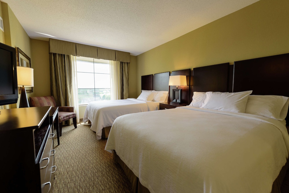 Embassy Suites by Hilton Minneapolis North - photo 15