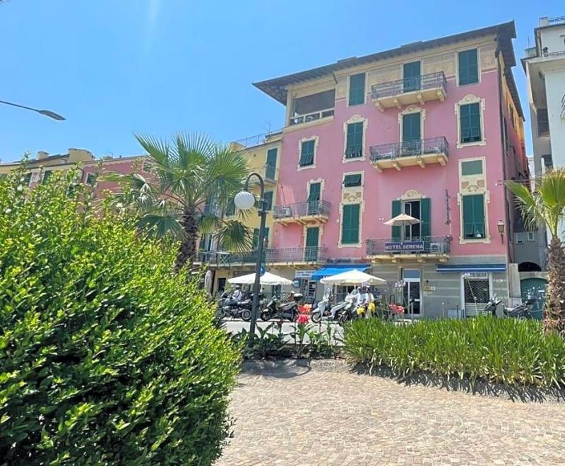 Hotel Serena