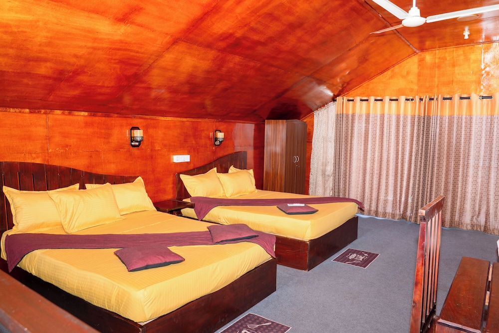 Golden Beach Hotel & Restaurant in Trincomalee, Sri Lanka