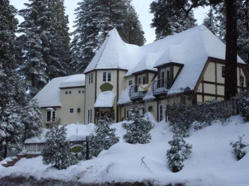 Fleur De Lac Europeran Inn - photo 15
