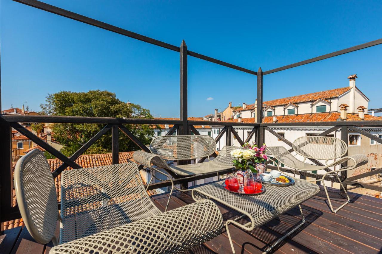 Ca' Della Luce Terrace in San Marco — 4-Star Luxury Hotel in Venice, Italy