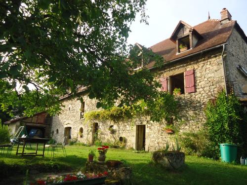 Les 7 Lucarnes — hotel in Saint-Cere