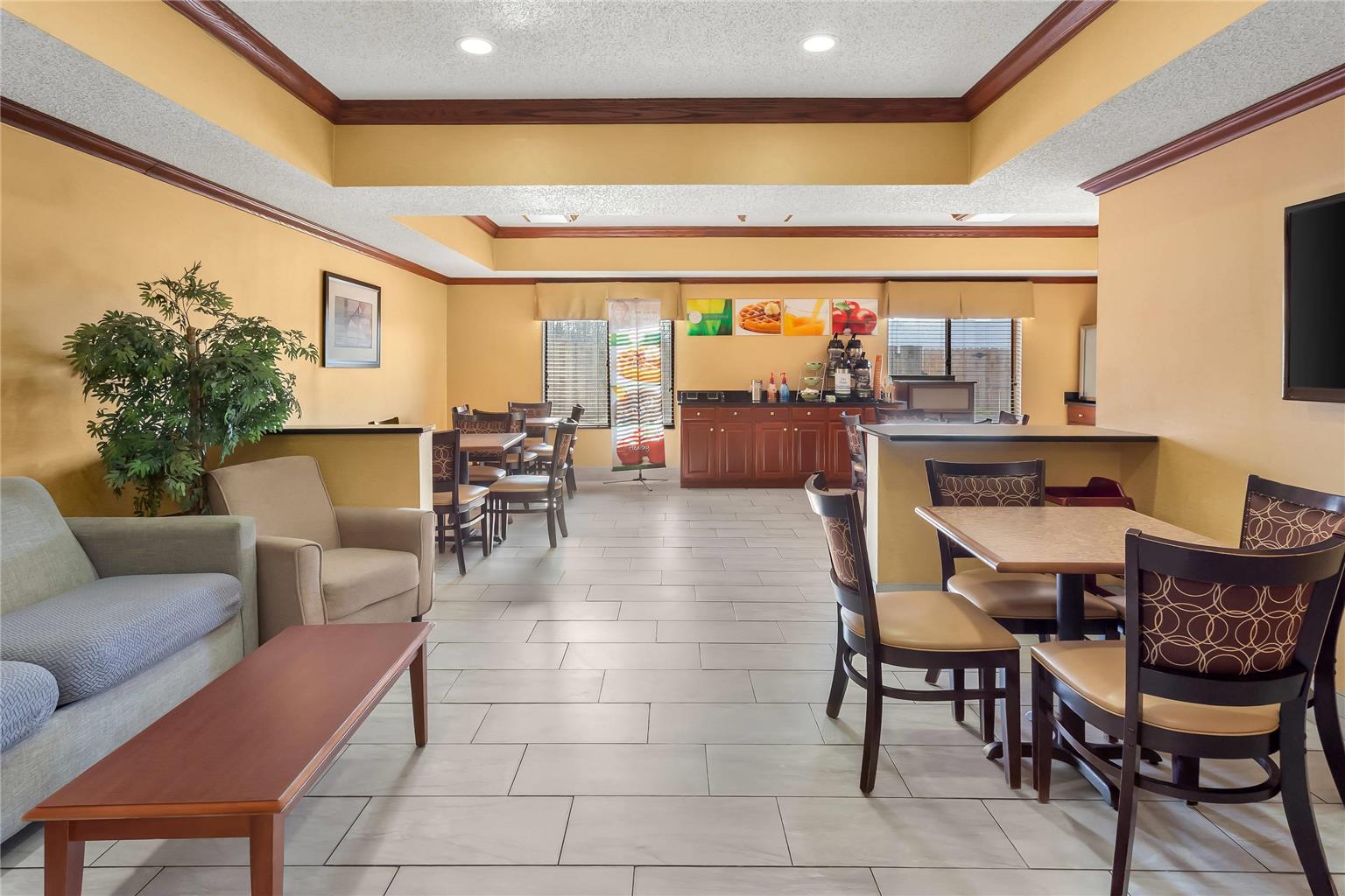 Quality Inn & Suites Niles - photo 104