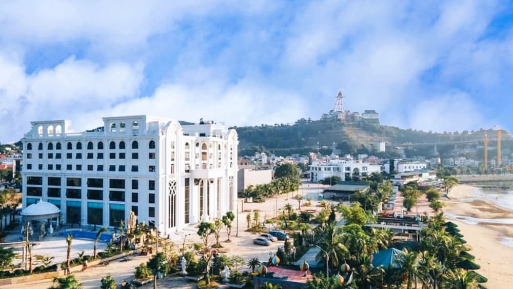 Grand View Palace Ha Long Hotel in Ha Long, Vietnam