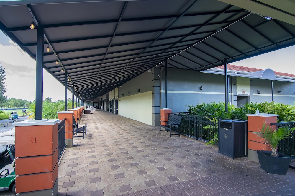 Emerald Greens Hotel Condo Resort - photo 36