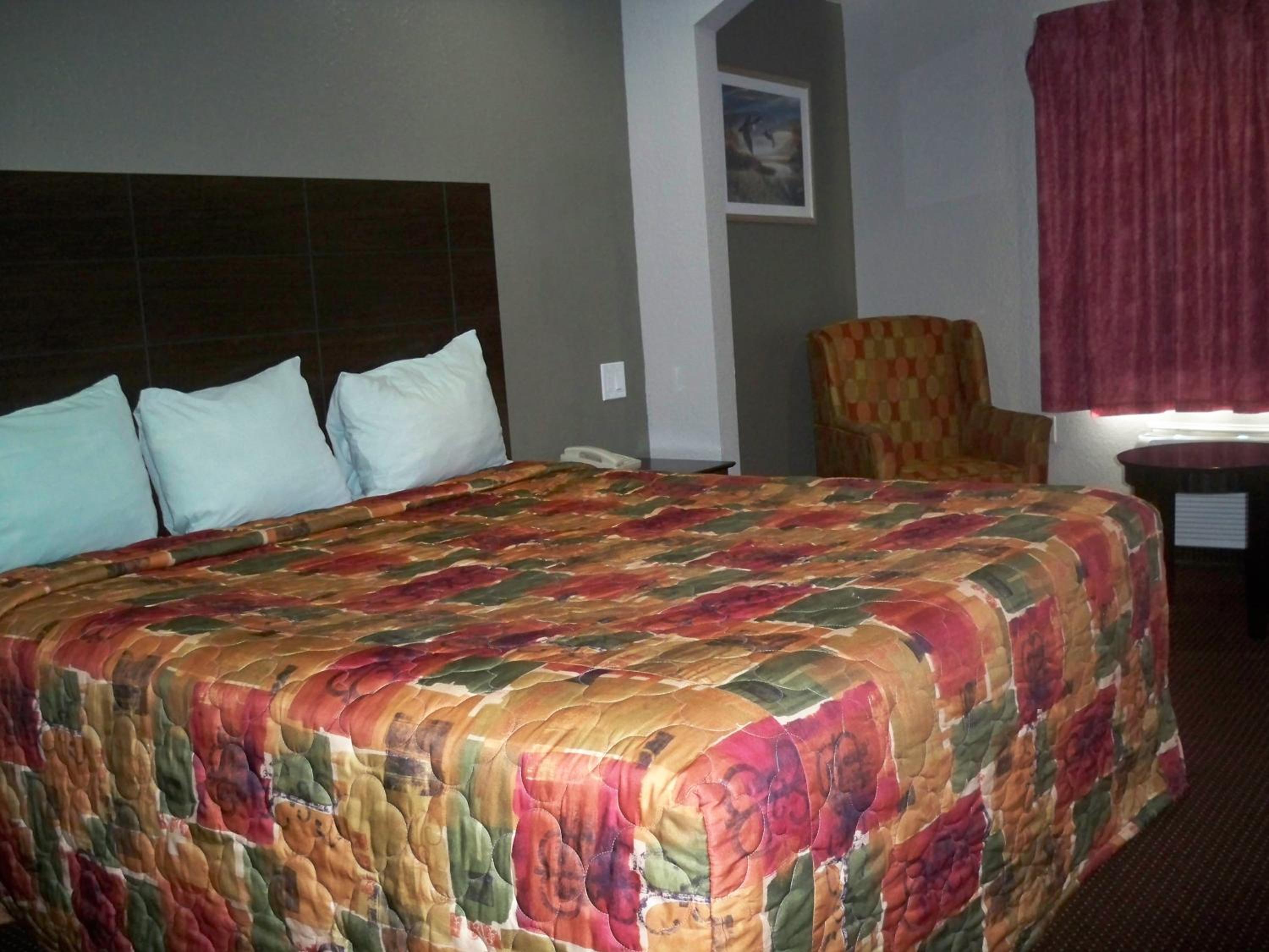 Scottish Inn & Suites — Beaumont — photo 4