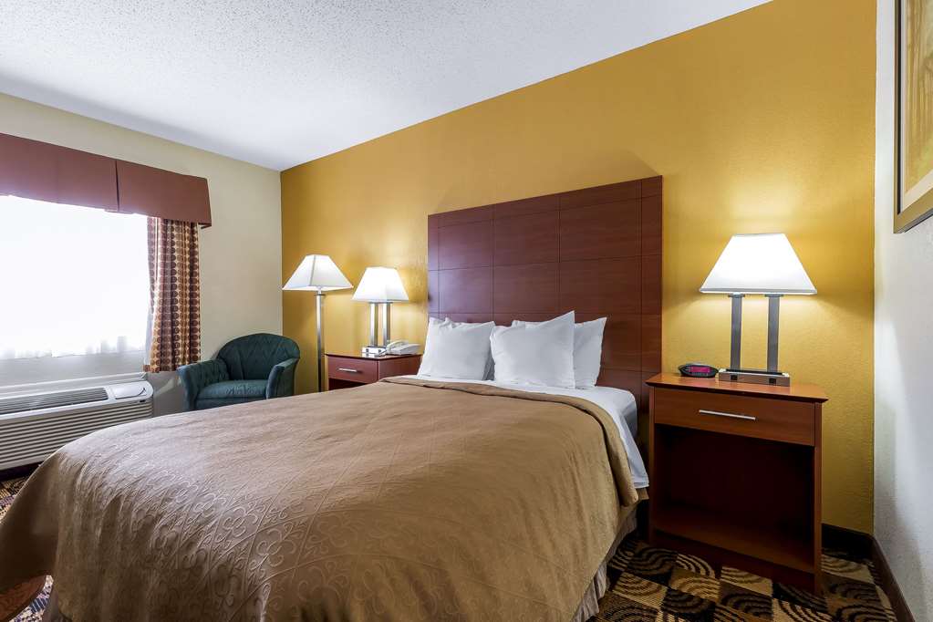 Quality Inn Sycamore DeKalb - photo 11