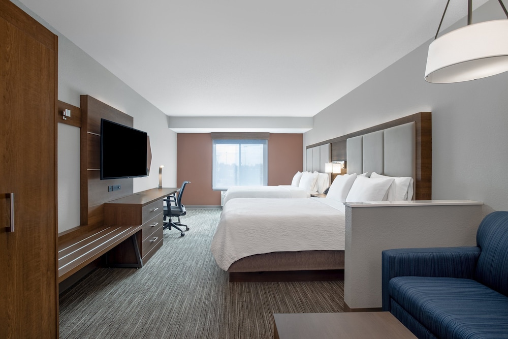 Holiday Inn Express Hotel & Suites Clinton by IHG - photo 16