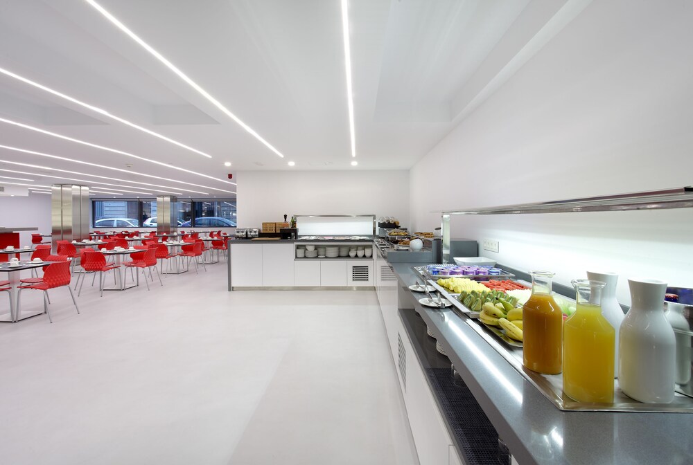 מזון ומשקאות