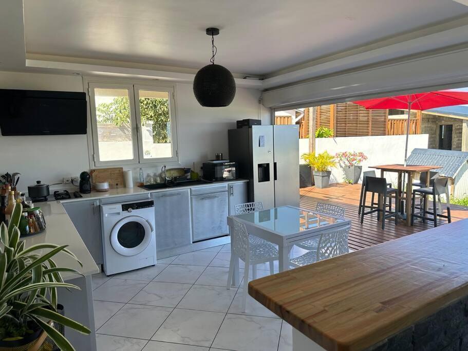 Villa 3 Grande Chambres 4 Étoiles — 4-Star Luxury Hotel in Sainte-Anne, Guadeloupe