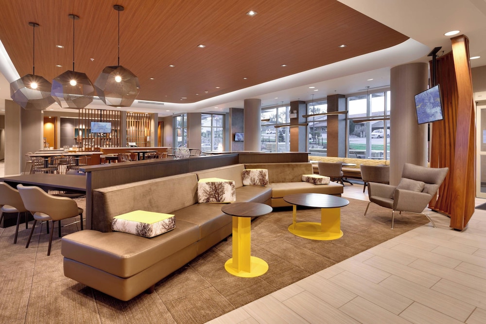 SpringHill Suites by Marriott Coralville - photo 4