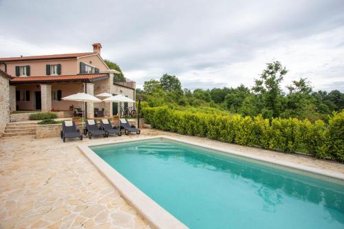Villa Milka Charming family villa near Rabac — 4-Star Luxury Hotel in Nedescina, Croatia