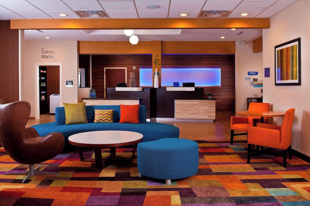 Fairfield Inn & Suites by Marriott Houston Hobby Airport. — hotel near William P. Hobby Airport