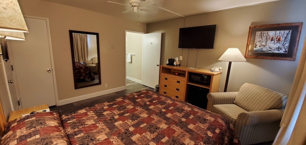 Bridge Street Inn - photo 11