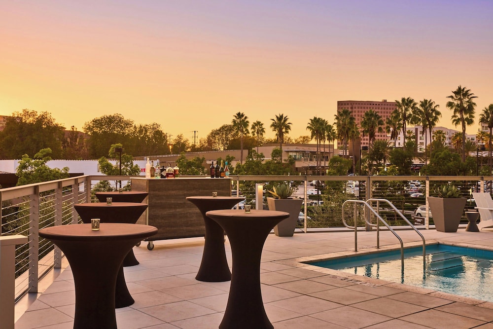 AC Hotel Irvine - photo 28
