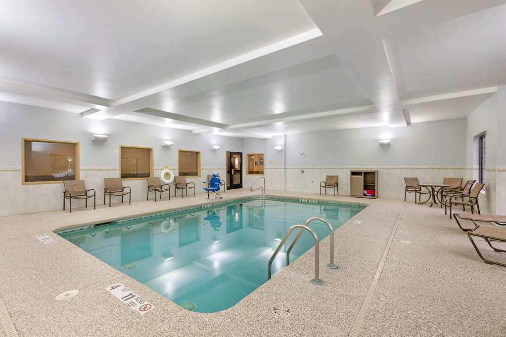 Best Western Plus Victor Inn & Suites - photo 9